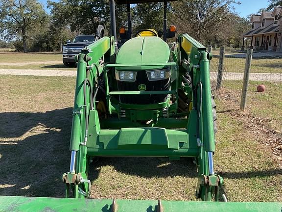 Image of John Deere 5055E equipment image 3