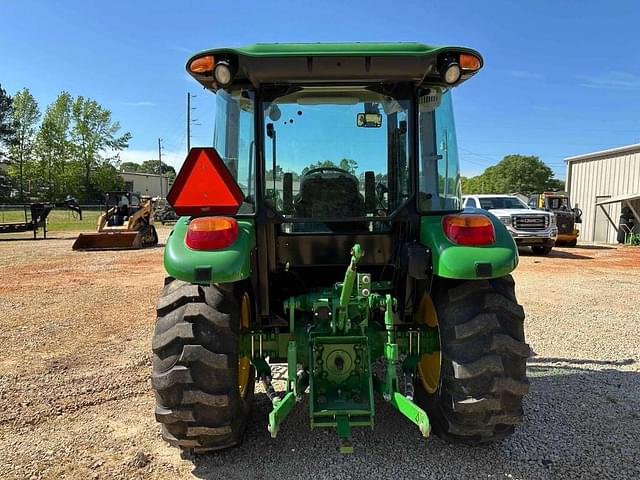 Image of John Deere 5055E equipment image 3