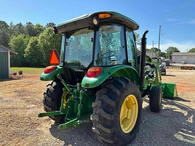 Image of John Deere 5055E equipment image 4