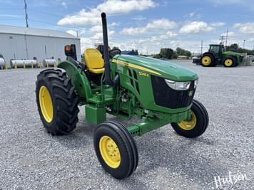 Main image John Deere 5065E