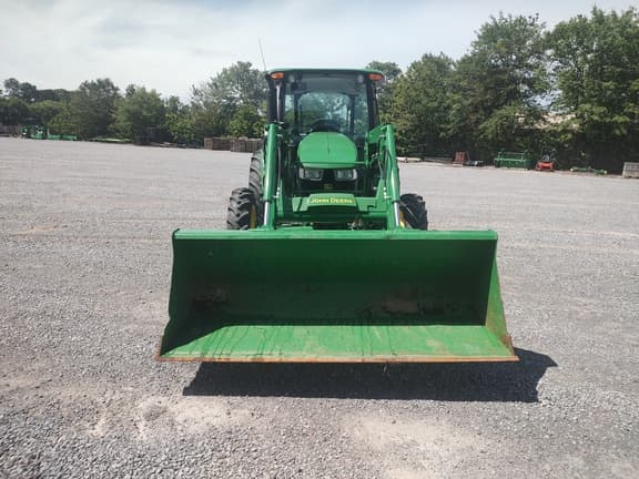 Image of John Deere 5065E equipment image 3