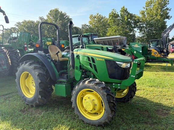 2021 John Deere 5065E Equipment Image0