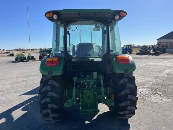 Image of John Deere 5065E equipment image 3