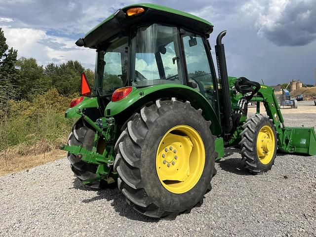 Image of John Deere 5065E equipment image 2