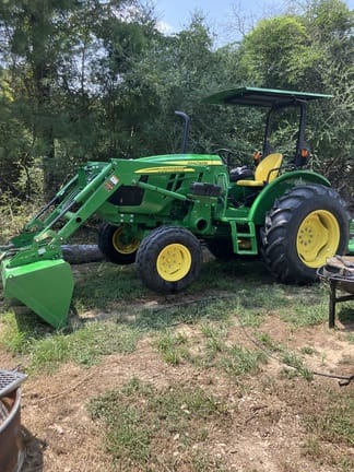 2021 John Deere 5065E Equipment Image0