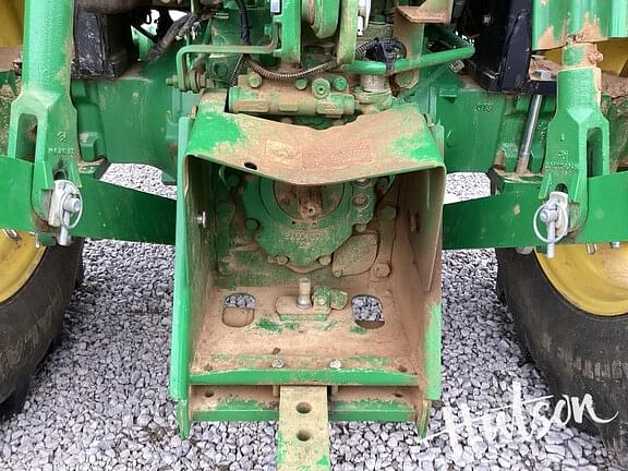 Image of John Deere 5065E equipment image 4