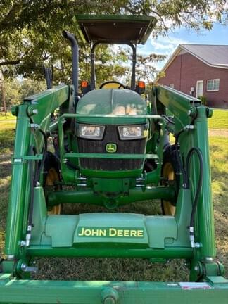 Image of John Deere 5065E equipment image 2