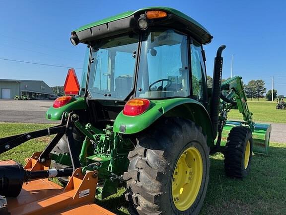 Image of John Deere 5065E equipment image 2