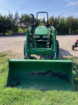 Image of John Deere 5065E equipment image 2