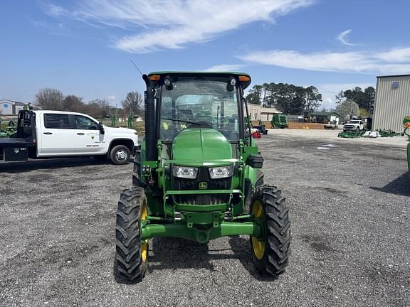 Image of John Deere 5065E equipment image 2