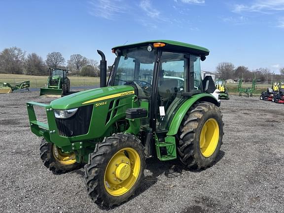 Image of John Deere 5065E equipment image 1