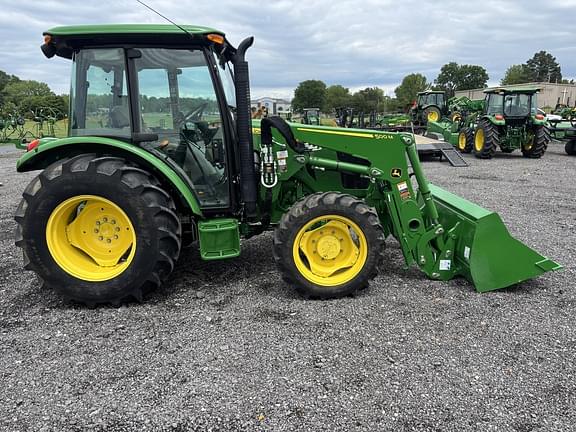 Image of John Deere 5065E equipment image 4