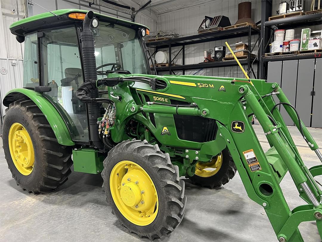 Image of John Deere 5065E Primary image