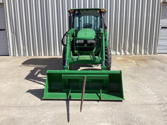 Image of John Deere 5065E equipment image 2