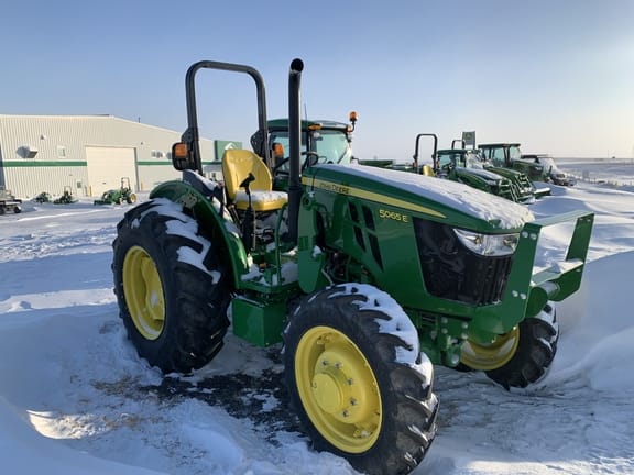 Main image John Deere 5065E