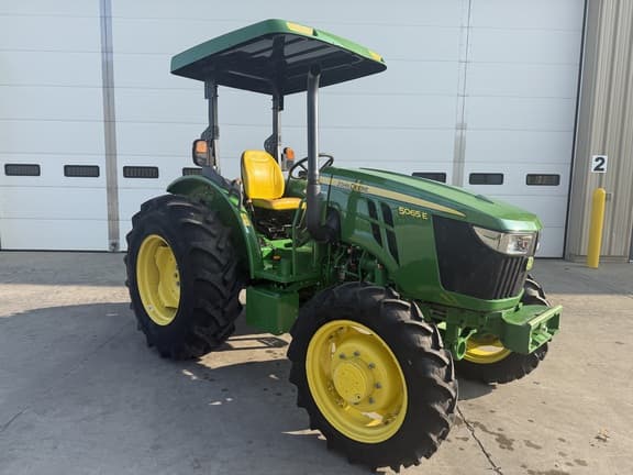 Image of John Deere 5065E Primary image