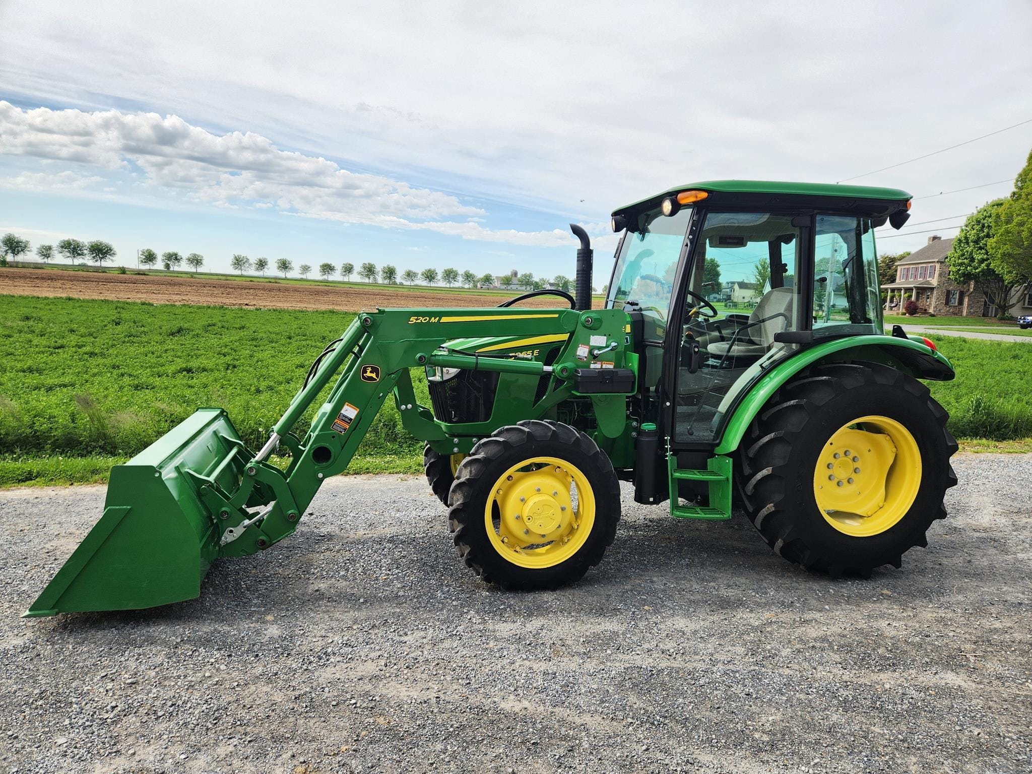2021 John Deere 5065E Equipment Image0