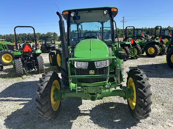 Image of John Deere 5065E equipment image 1