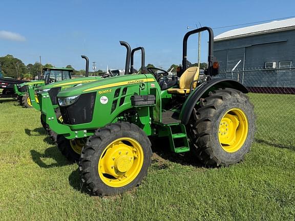 Image of John Deere 5065E equipment image 1