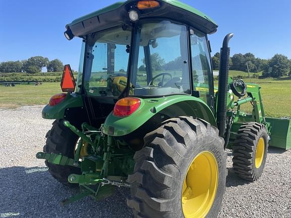 Image of John Deere 5065E equipment image 2