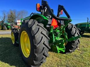 Main image John Deere 5065E 5