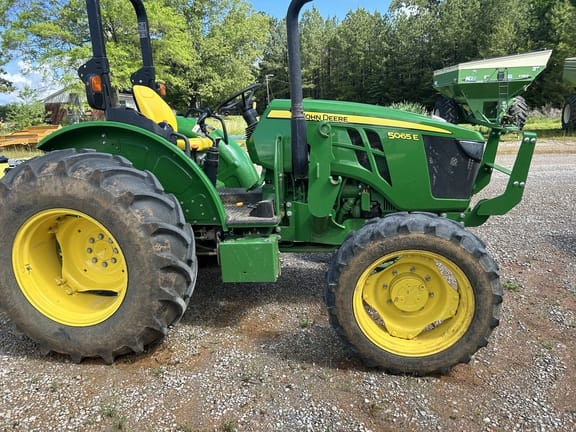 2021 John Deere 5065E Equipment Image0