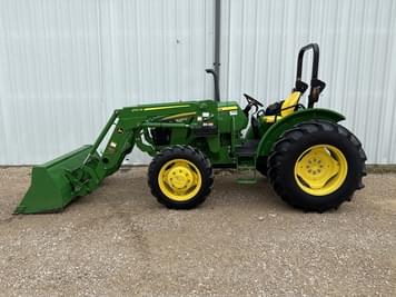 Main image John Deere 5065E