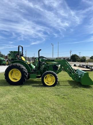 Image of John Deere 5065E equipment image 3