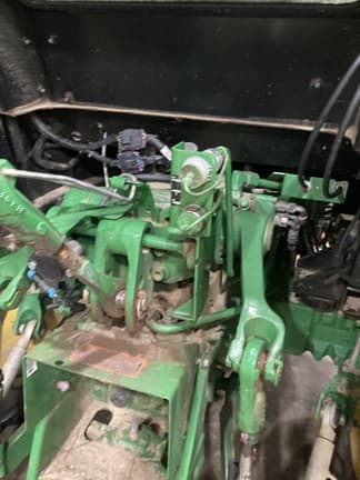 Image of John Deere 5065E equipment image 3