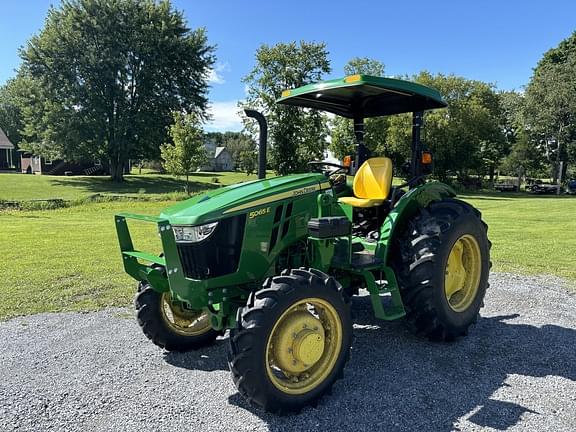 Image of John Deere 5065E equipment image 1