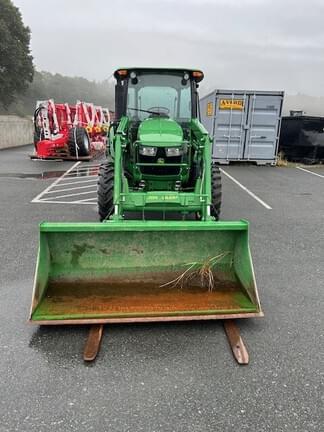 Image of John Deere 5065E equipment image 1