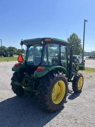 Image of John Deere 5065E equipment image 4