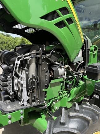 Image of John Deere 5065E equipment image 3