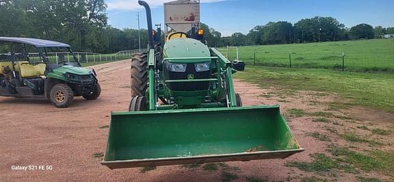 Image of John Deere 5065E equipment image 2
