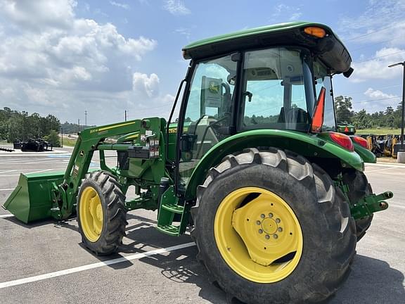 Image of John Deere 5065E equipment image 3