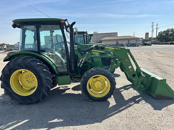 Image of John Deere 5065E equipment image 2