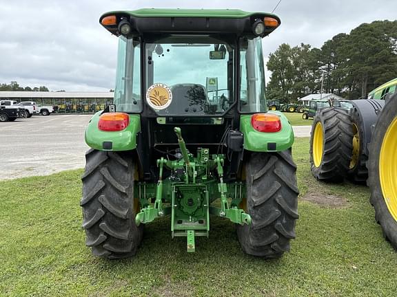 Image of John Deere 5065E equipment image 1