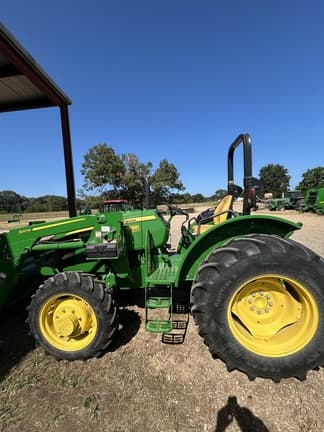 Image of John Deere 5065E equipment image 1