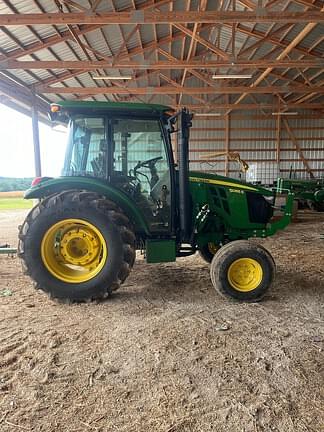 Image of John Deere 5065E equipment image 1