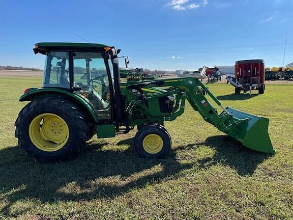 Image of John Deere 5065E equipment image 3