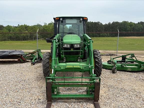 Image of John Deere 5075E equipment image 2