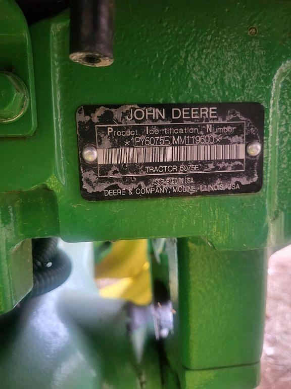 Image of John Deere 5075E equipment image 4