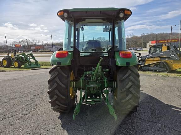 Image of John Deere 5075E equipment image 3