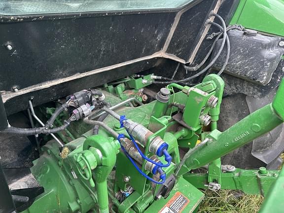 Image of John Deere 5075E equipment image 1