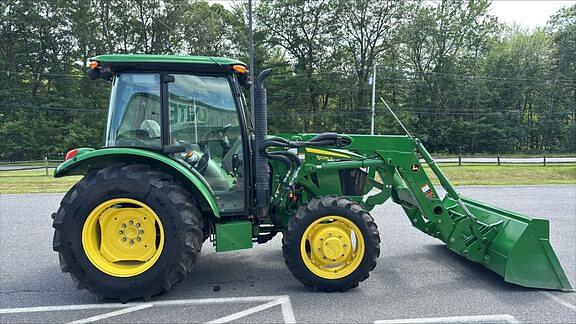 Image of John Deere 5075E equipment image 4