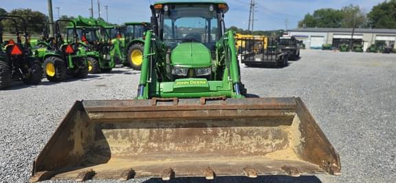 Image of John Deere 5075E equipment image 3
