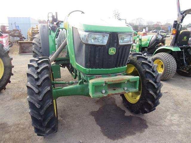 Image of John Deere 5075E equipment image 2