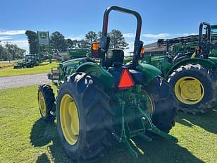 Main image John Deere 5075E 4