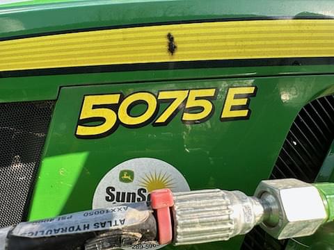 Image of John Deere 5075E equipment image 1