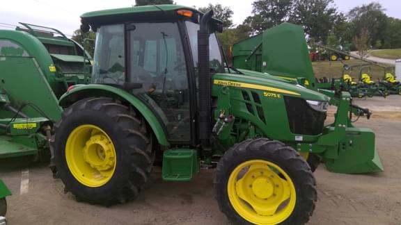 Image of John Deere 5075E Primary image